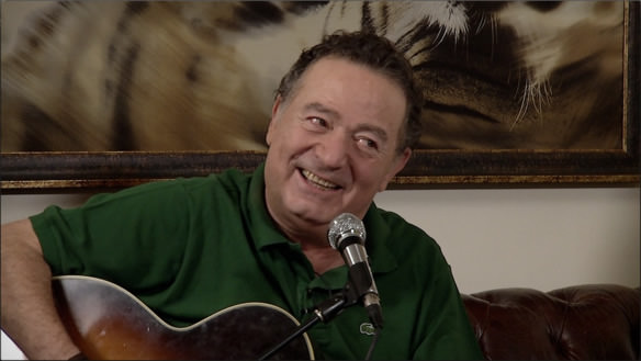 Kayahan'ın ölümü ünlüleri yasa boğdu