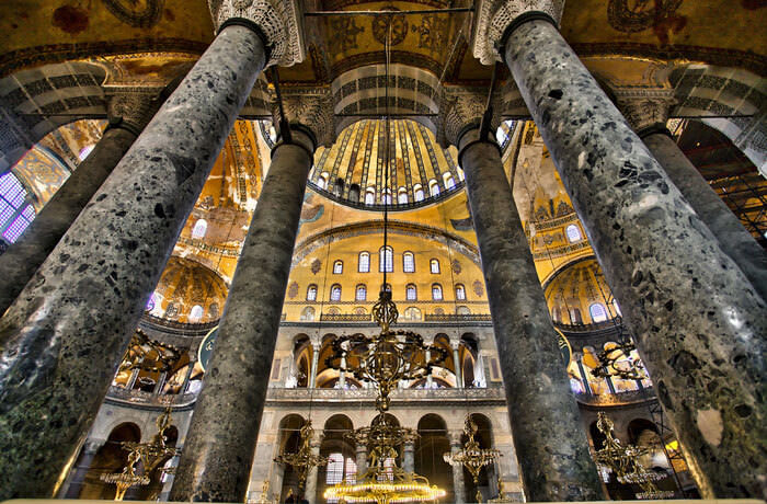 İstanbul'un 12 tılsımlı tarihi yapısı