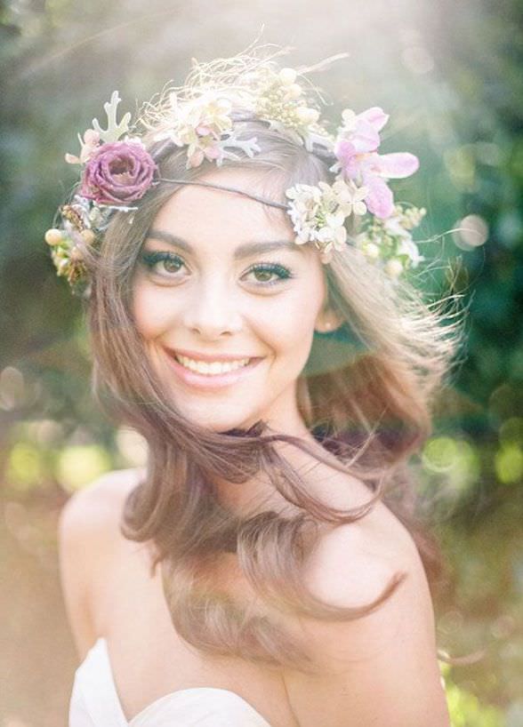 Kumsal düğünlerine özel saç modelleri