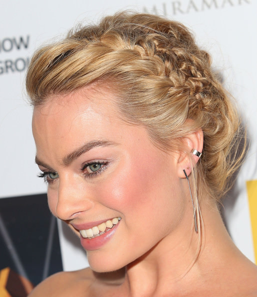 Kumsal düğünlerine özel saç modelleri