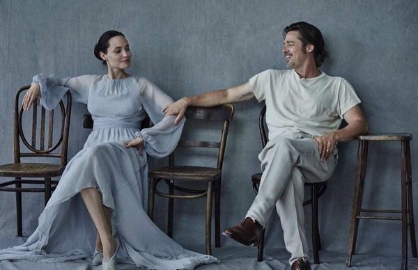 Angelina Jolie ve Brad Pitt'den romantik pozlar