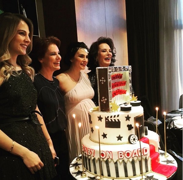 Neslişah Alkoçlar 'baby shower' yaptı