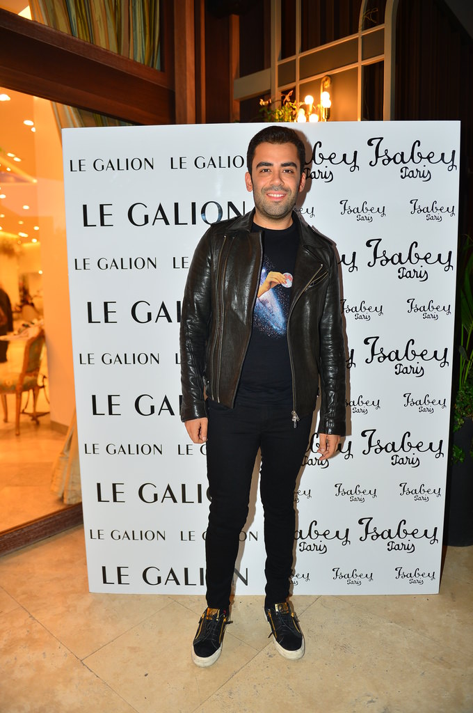 Ünlüler iki yeni parfümle tanıştı