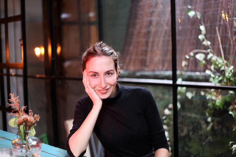 Yeni keşfimiz: Türkü Şahin