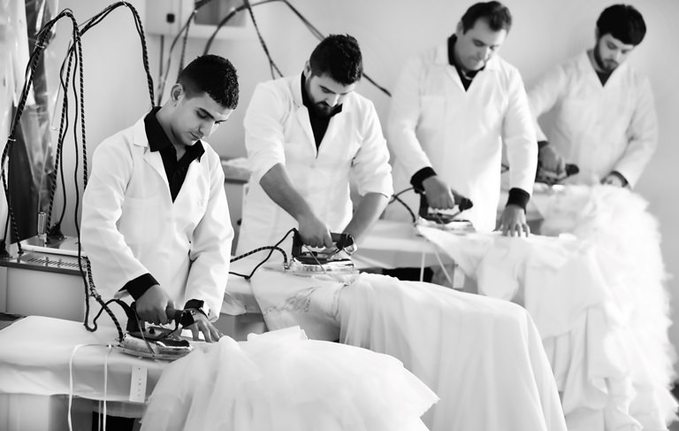 Bir gelinlik hikayesi: Akay