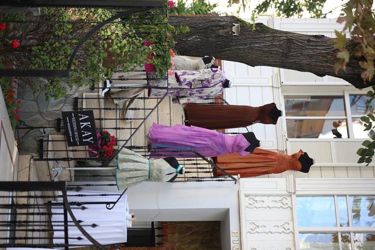 Bir gelinlik hikayesi: Akay