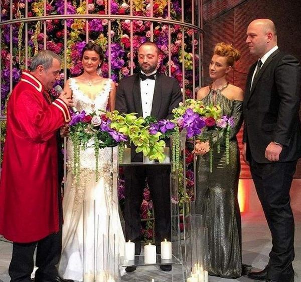 Merve Büyüksaraç evlendi!
