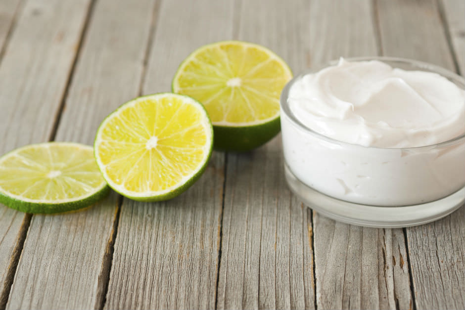 Vücut Çatlakları İçin  Ev Yapımı 5 Doğal Krem ve Peeling