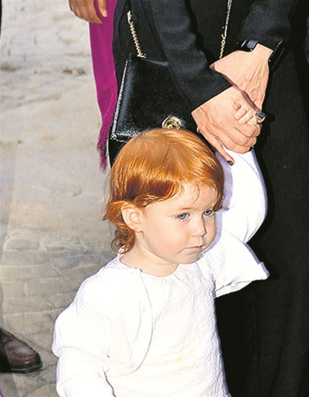 Gökhan Özoğuz ikiz babası oldu