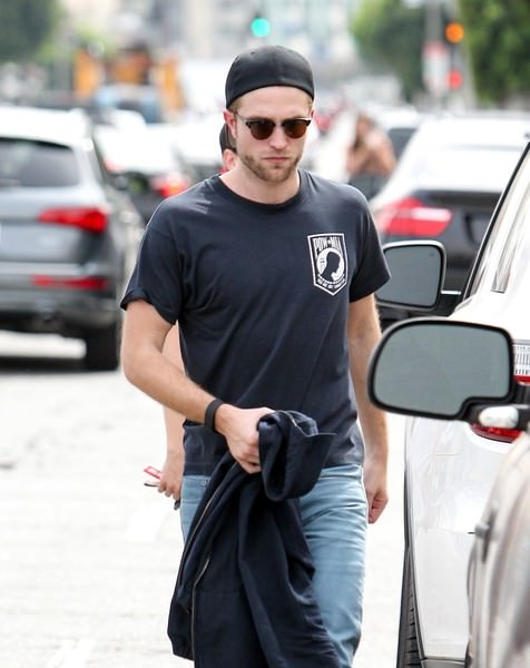 Robert Pattinson