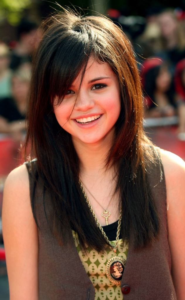 Selena Gomez'in güzellik dosyası