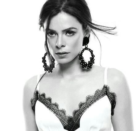 Özge Özpirinçci yeni yaşını kutladı