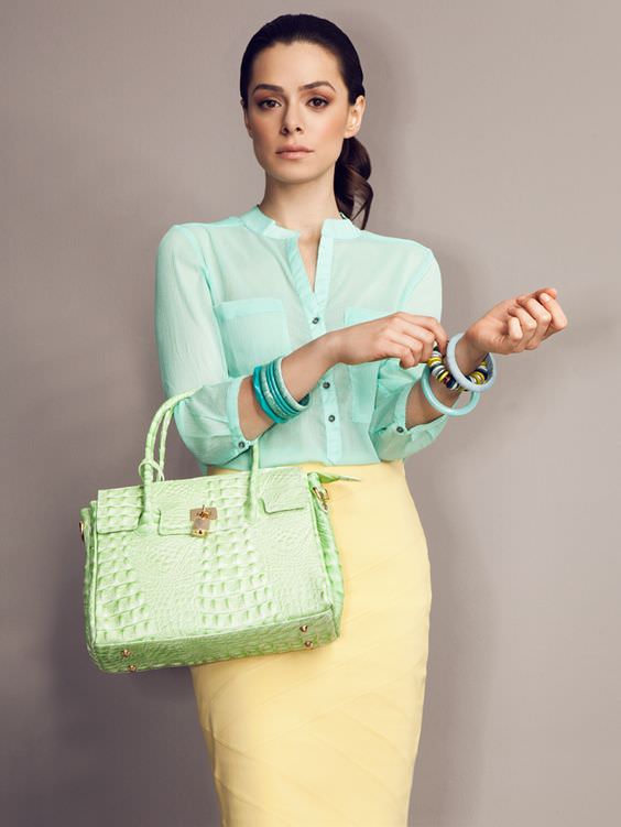 Özge Özpirinçci yeni yaşını kutladı