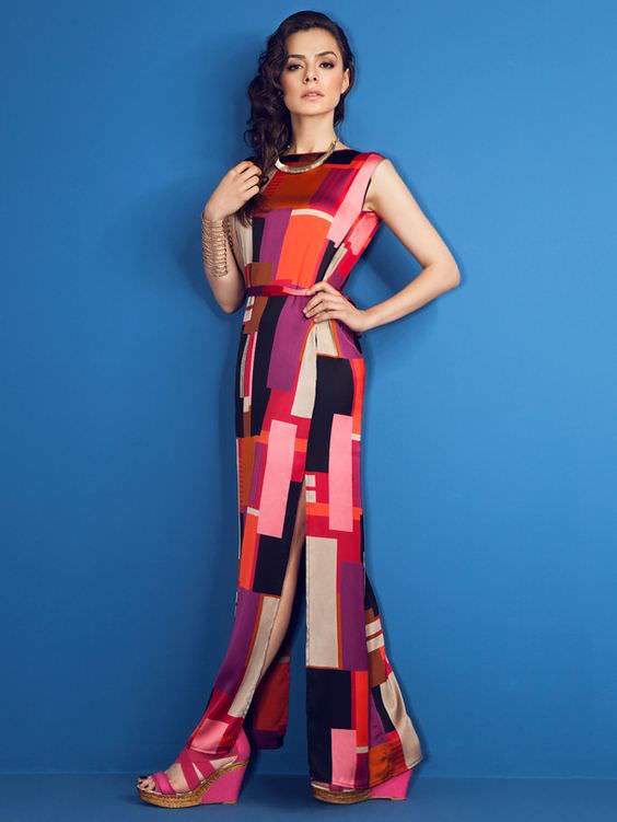 Özge Özpirinçci yeni yaşını kutladı