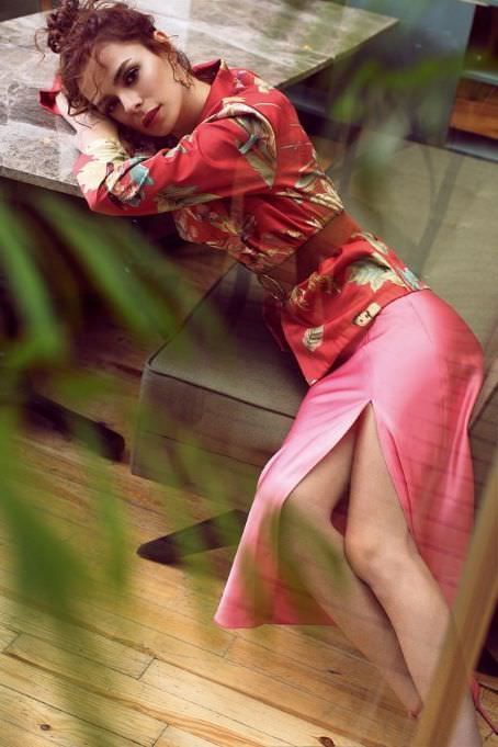 Özge Özpirinçci yeni yaşını kutladı