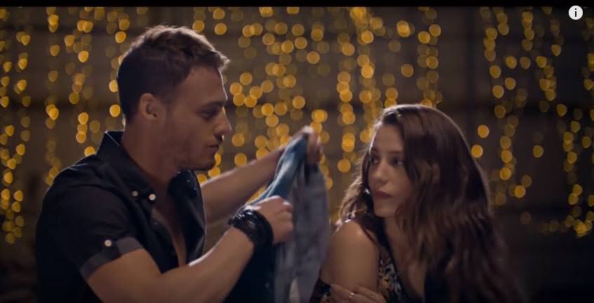 Serenay Sarıkaya ve Kerem Bursin'in yeni reklam filmi