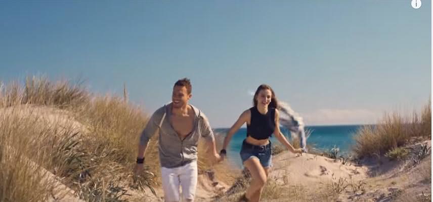 Serenay Sarıkaya ve Kerem Bursin'in yeni reklam filmi