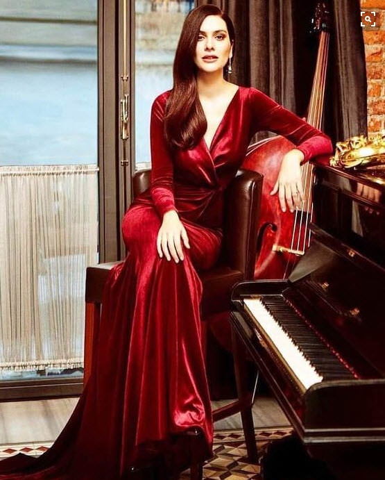 Bergüzar Korel'in makyajsız hali şaşırttı