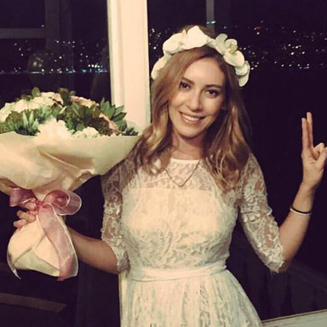 Sinem Kobal'ın kına gecesi fotoğrafları