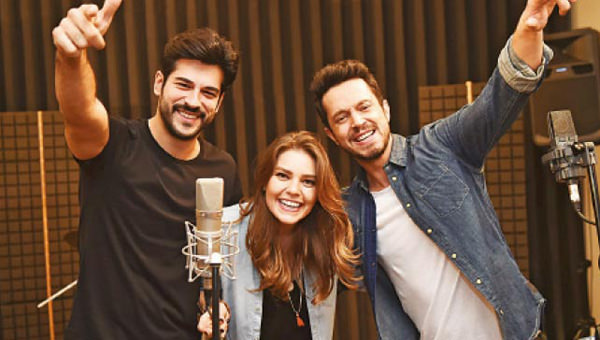 Murat Boz'dan Aslı Enver'e büyük sürpriz