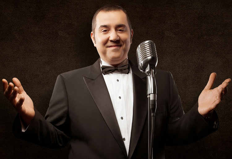 Ata Demirer kaza geçirdi