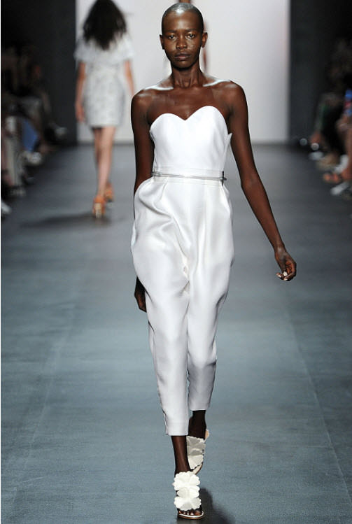 Gecede 3 gelinlik trendi