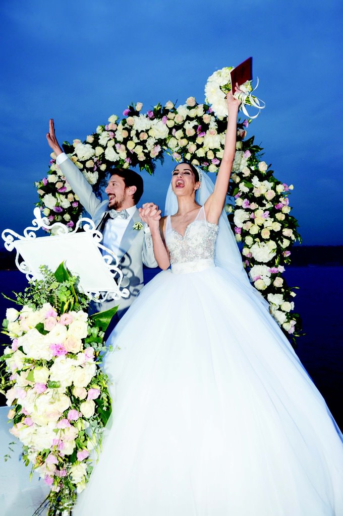 Gecede 3 gelinlik trendi