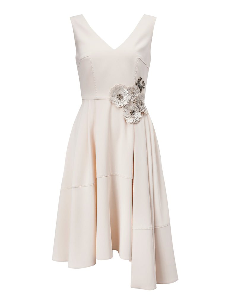 Gecede 3 gelinlik trendi