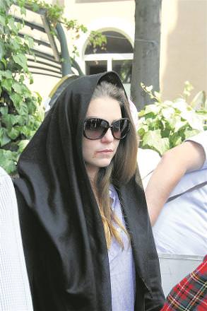 Murat Boz, Aslı Enver'i acı gününde yalnız bırakmadı