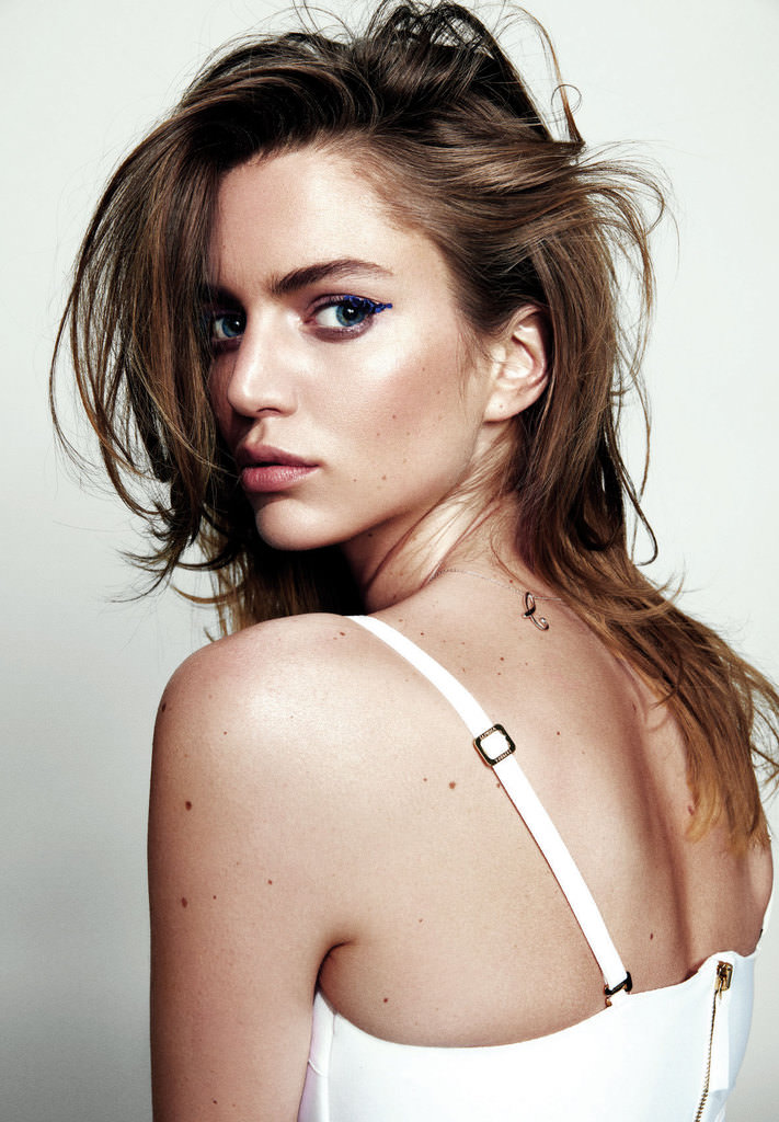 Sade ve çarpıcı makyaj trendleri