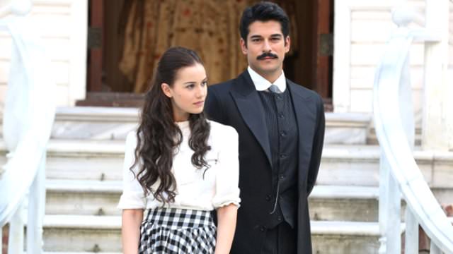 Fahriye Evcen Burak Özçivit'le ilişkisini nasıl kurtardı?