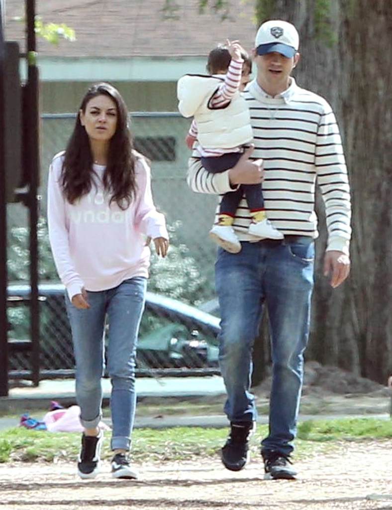 Mila Kunis ve Ashton Kutcher çifti ikinci çocuklarını bekliyor