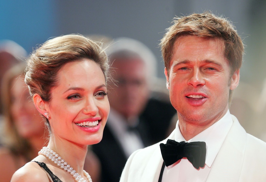 Angelina Jolie ve Brad Pitt boşanıyor mu?