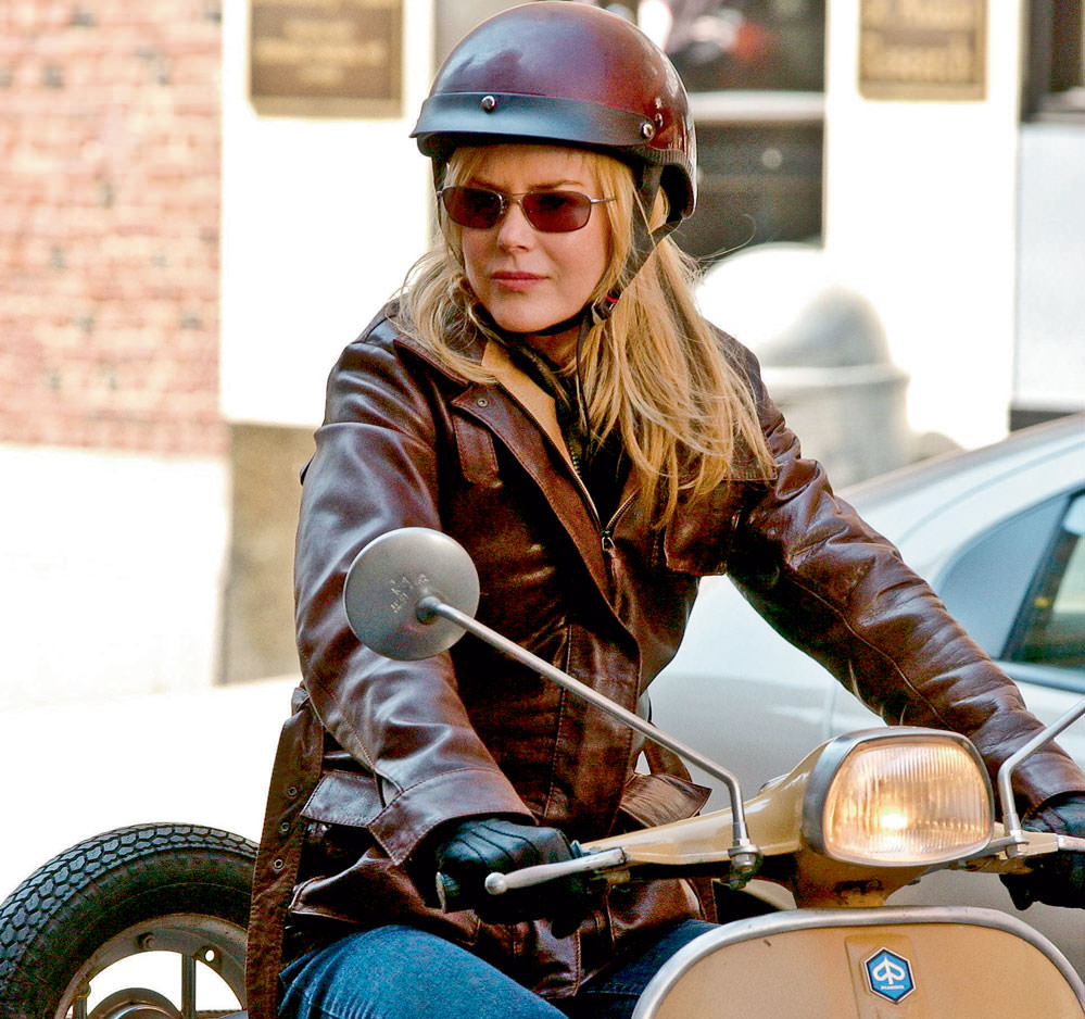 Trafikten bunalan Scooter’a atlıyor