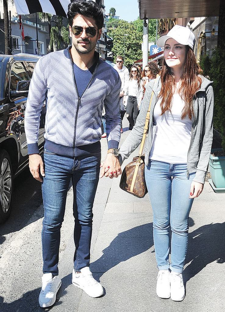 Burak Özçivit ve Fahriye Evcen'den ortak karar