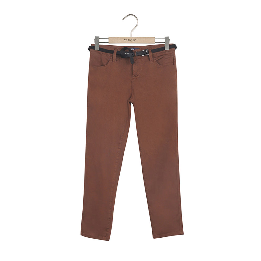 Sonbaharda kahverengi kokusu