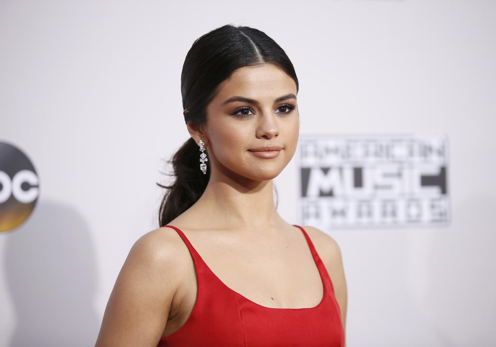 Selena hayata döndü