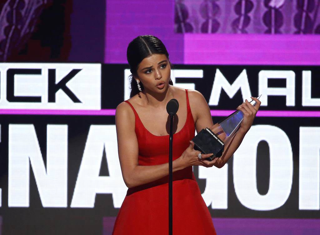 Selena hayata döndü