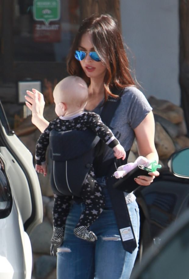 Megan Fox ilk kez oğluyla