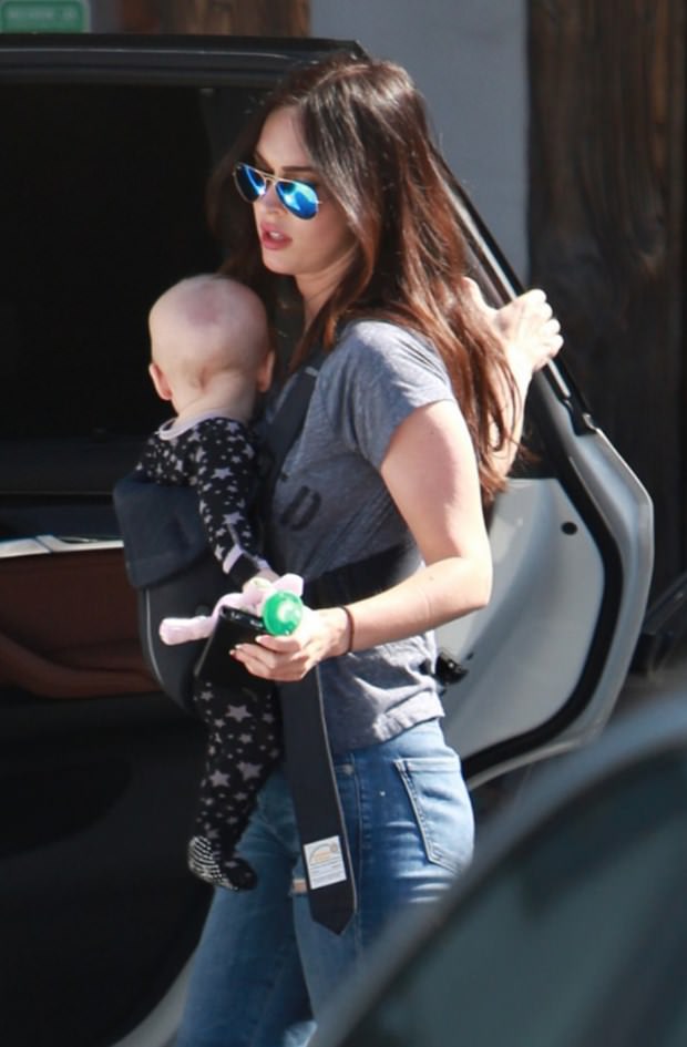 Megan Fox ilk kez oğluyla