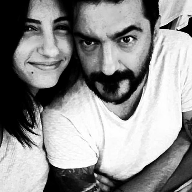 Ünlülerin Sevgililer Günü paylaşımları