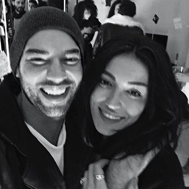 Ünlülerin Sevgililer Günü paylaşımları