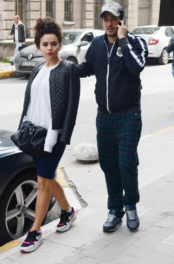 Sarp Apak ile Bengisu Uzunöz evleniyor