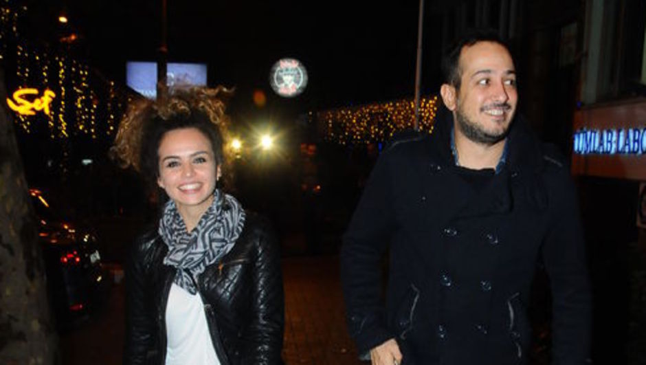 Sarp Apak ile Bengisu Uzunöz evleniyor