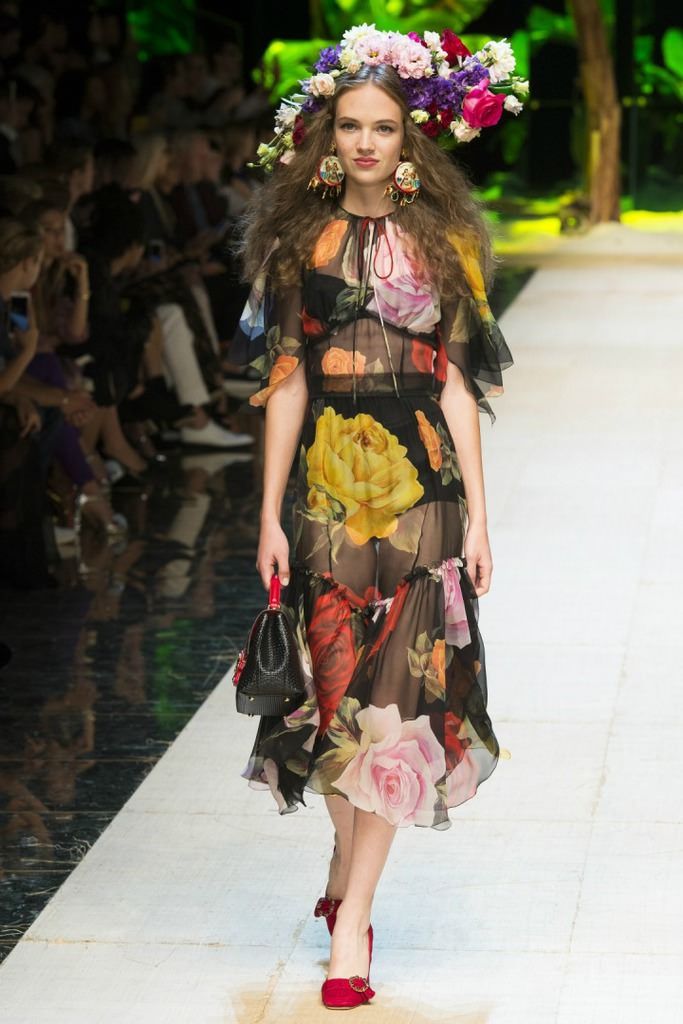 Sezonun hiti çiçek desenliler