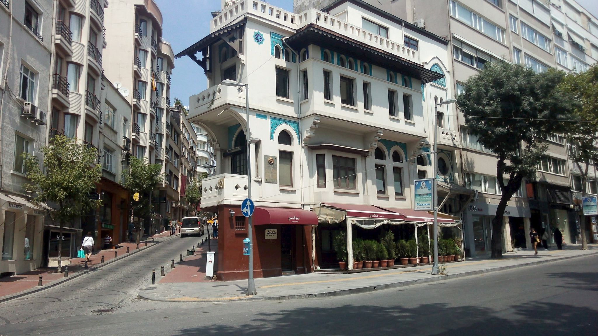 Ünlüler İstanbul’da Hangi Semtlerde Oturuyor?