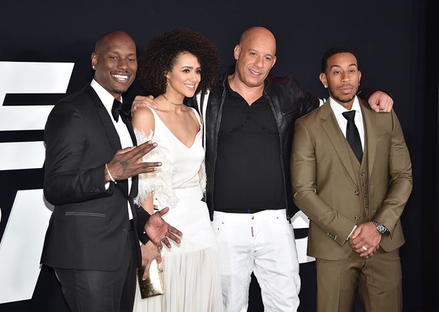 Hızlı ve Öfkeli 8 - kırmızı halı