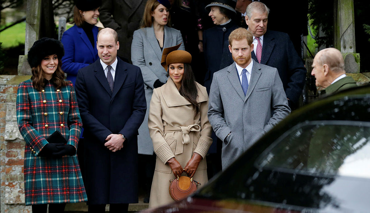 Kraliyet gelinleri arasında şıklık savaşı!