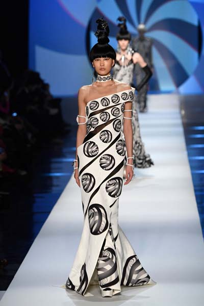 Jean Paul Gaultier İlkbahar / Yaz 2018