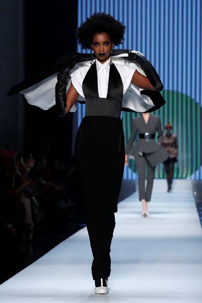 Jean Paul Gaultier İlkbahar / Yaz 2018